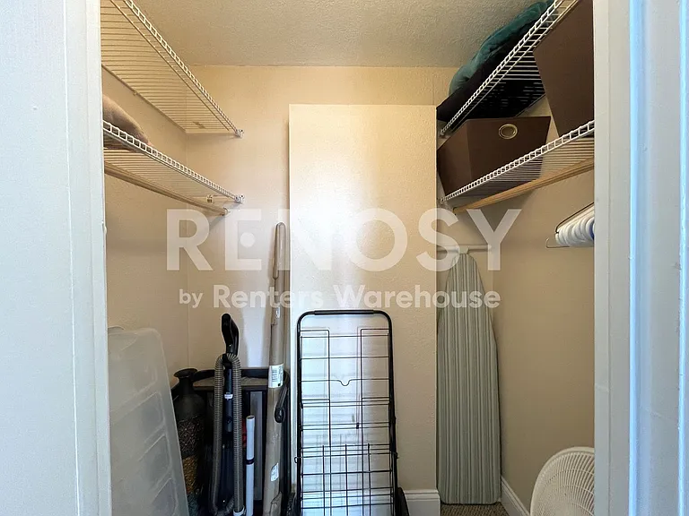 51 Island Way #906 — Photo 11