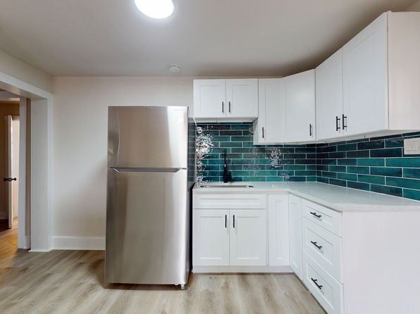 200 Saint Louis Ave #202