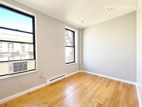 3rd image of 312 W 114th St #62C