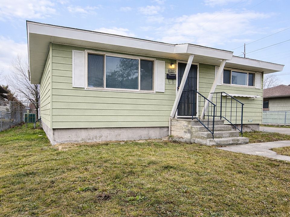 1st image of 2515 N Upriver Ct