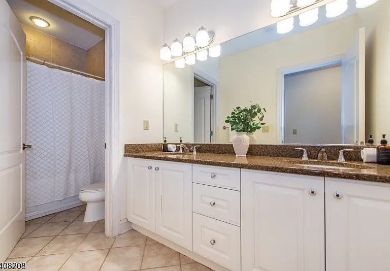 3 Christopher Ct — Photo 31