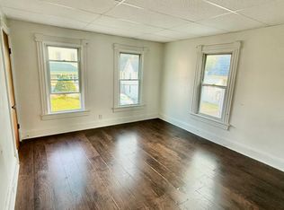 27 4th Ave UNIT 2, Gloversville, NY 12078