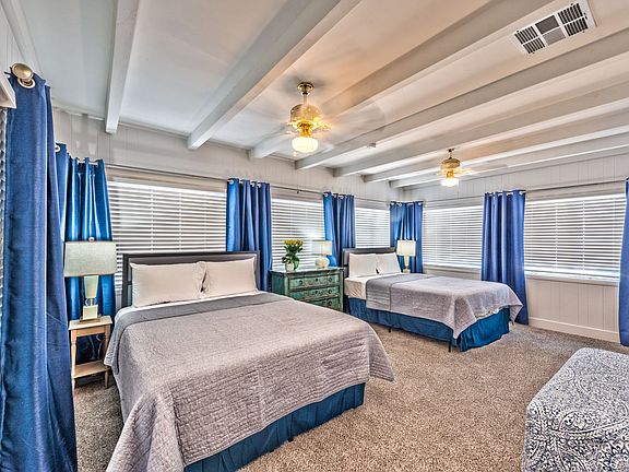 4th image of 800 Canosa Ave #1