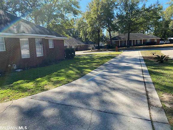 5th image of 6939 Falls Church Ct