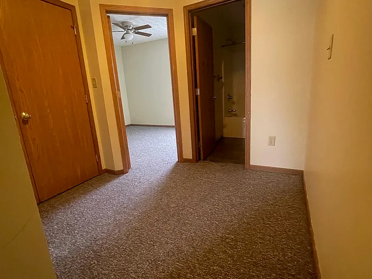 218 Southern Dr — Photo 8