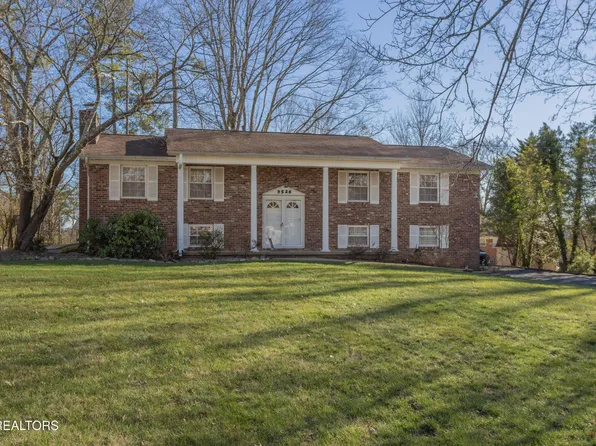9528 Gulf Park Dr, Knoxville, TN 37923