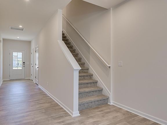 4th image of 713 Miller Tree Way