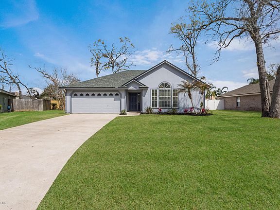 2nd image of 12379 Antler Hill Ln