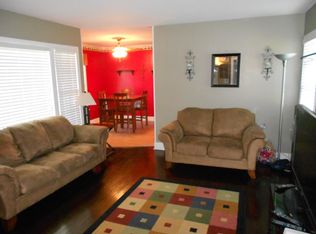 602 E Rosebud Ave, Victoria, TX 77901