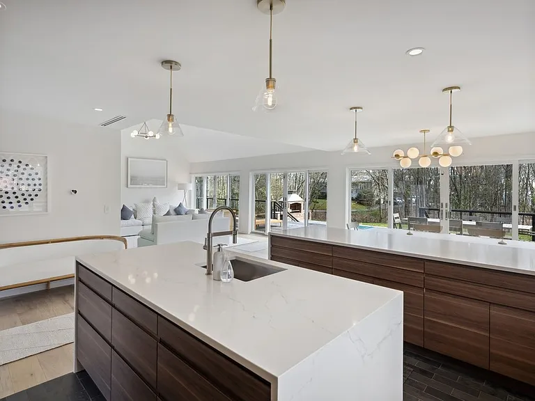 66 Davis Dr — Photo 10