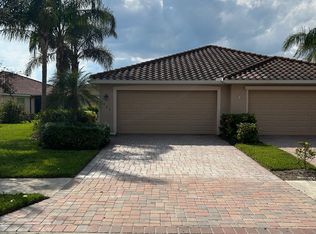 1921 Wellington St, Naples, FL 34120