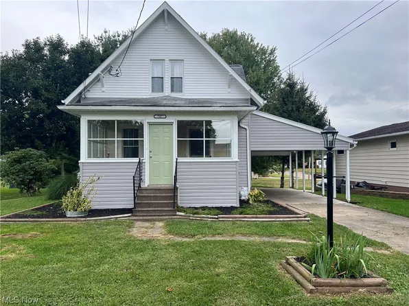 707 47th St, Vienna, WV 26105