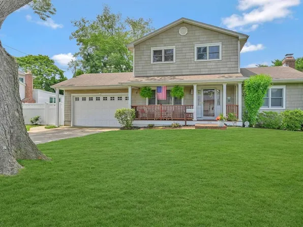 334 Wyandanch Road, Sayville, NY 11782