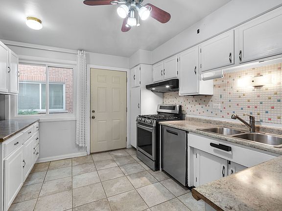 3rd image of 215 Dodge Ave #C