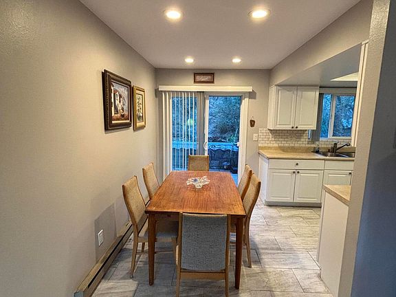 5th image of 613 Copper Basin Rd