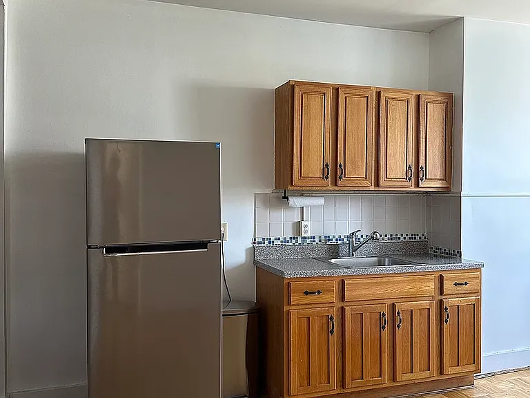 60-17 54th St #2L — Photo 11