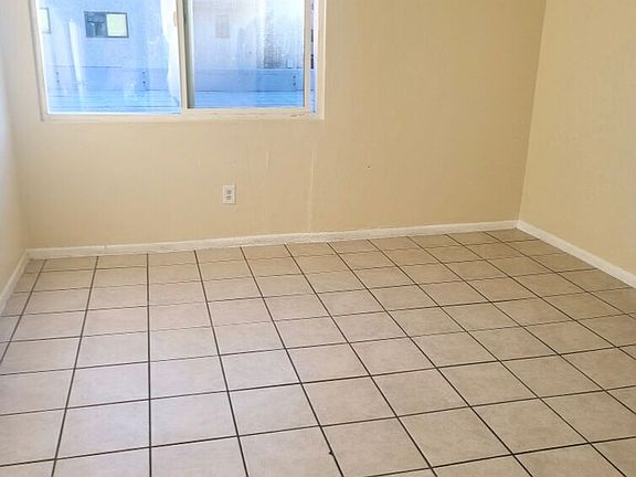 5th image of 8733 Willis Ave #18