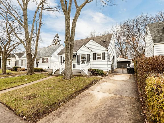 3rd image of 13770 Talbot Ave