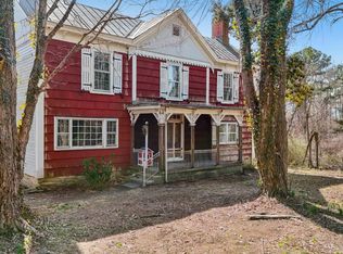 196 Carson Ln, Crewe, VA 23930