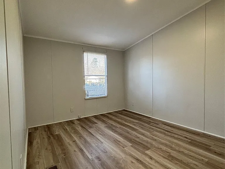 16509 Brittany Way — Photo 10