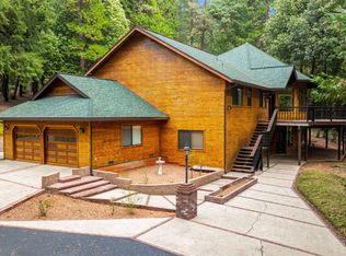 2641 Blackbird Ln, Camino, CA 95709