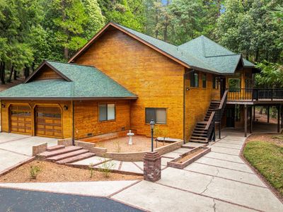 2641 Blackbird Ln, Camino, CA, 95709