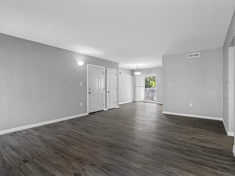 Montierra Apartments — Photo 42