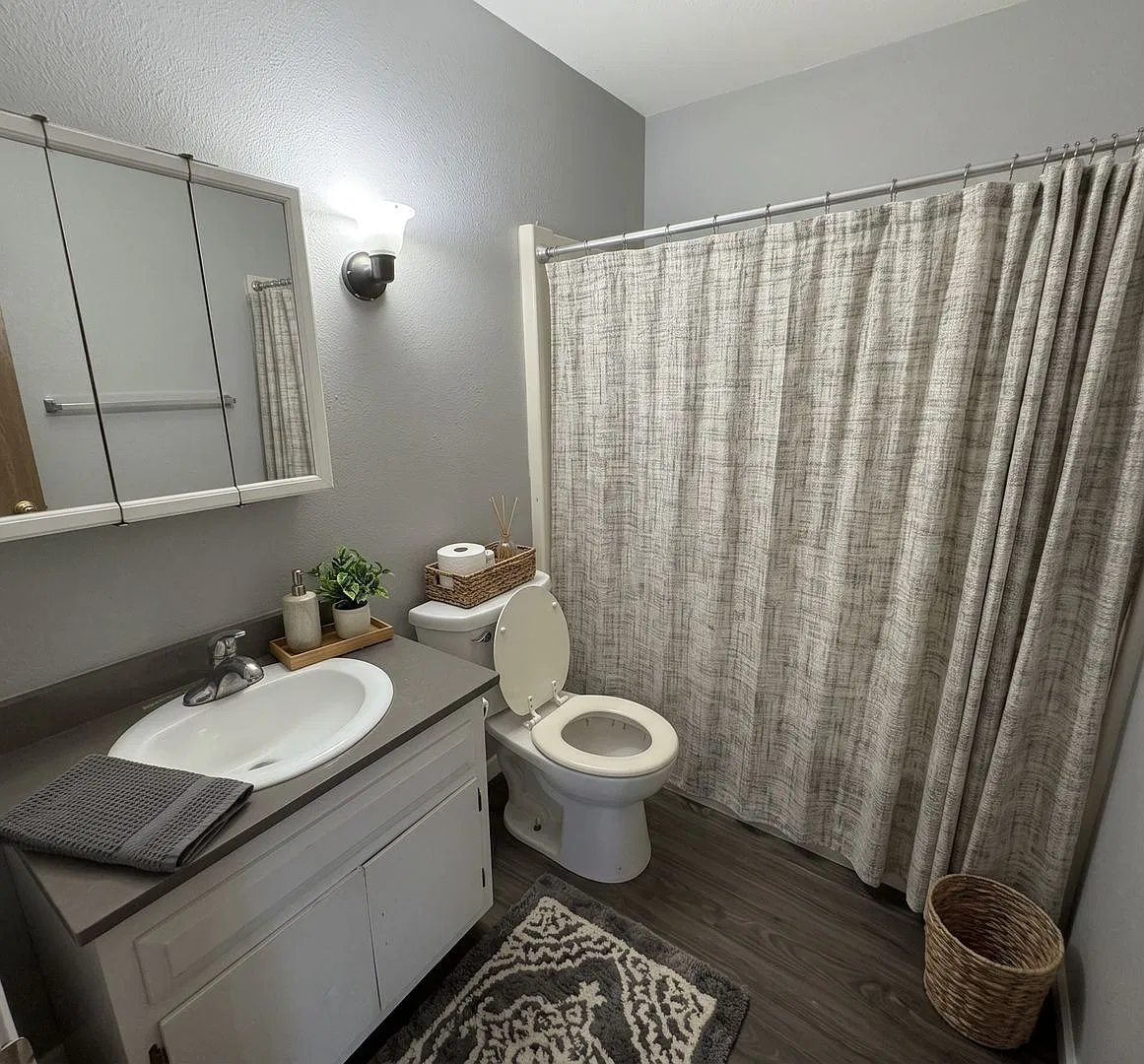 1125 Langley Rd — Photo 4