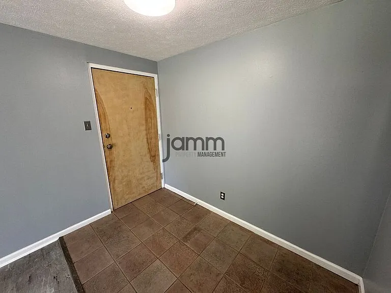 24325 Detroit Rd #A-103 — Photo 5