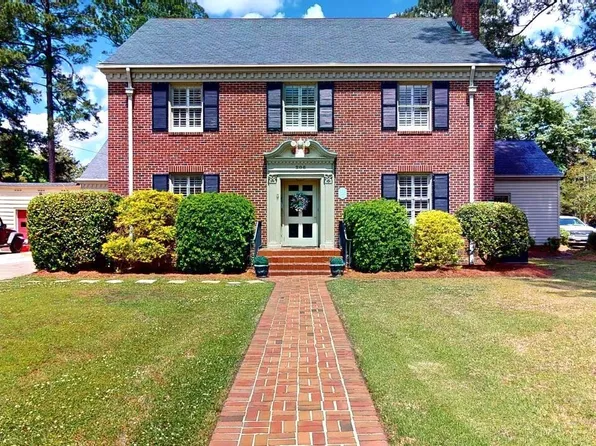 206 W James Street, Mount Olive, NC 28365