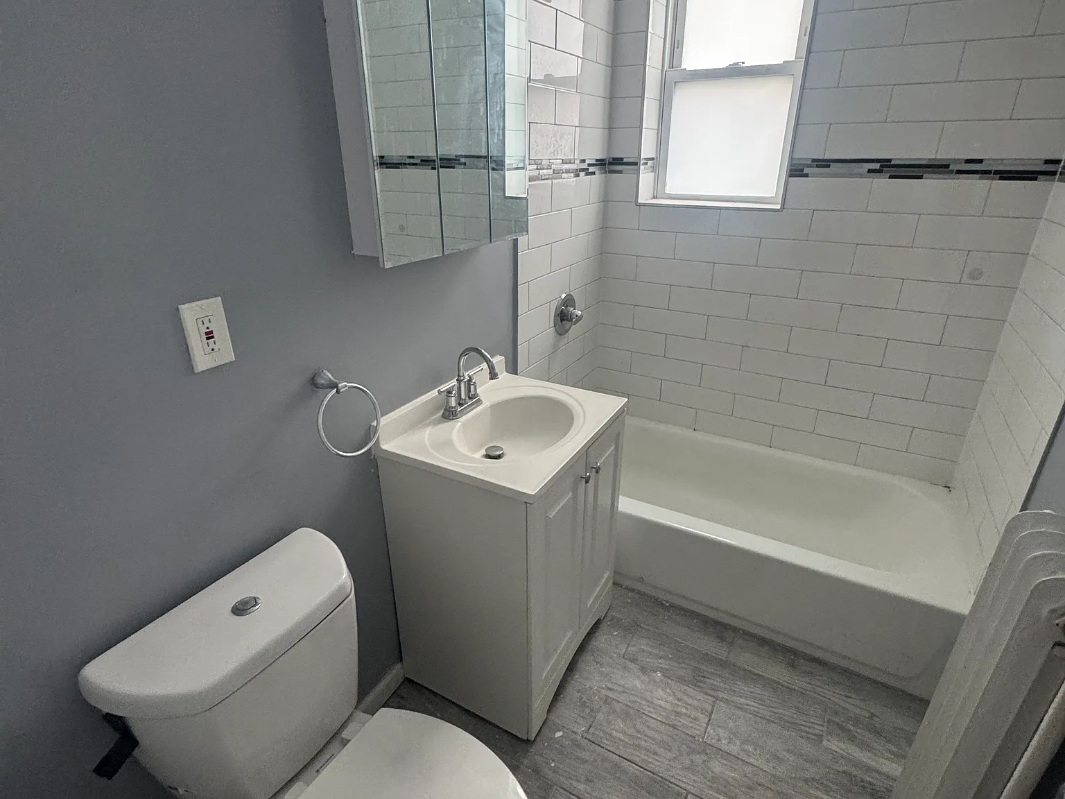 251 Lafayette Ave — Photo 3