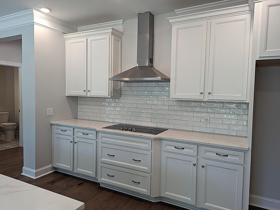 6th image of this home