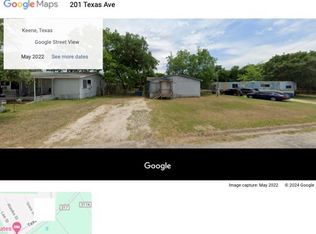 208 Ranch Rd, Joshua, TX 76058