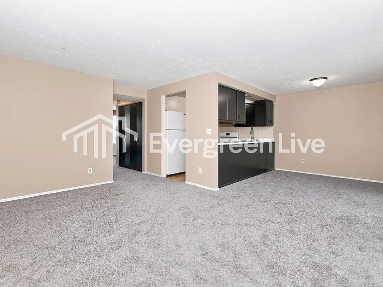 7797 Mount Hood Dr — Photo 6