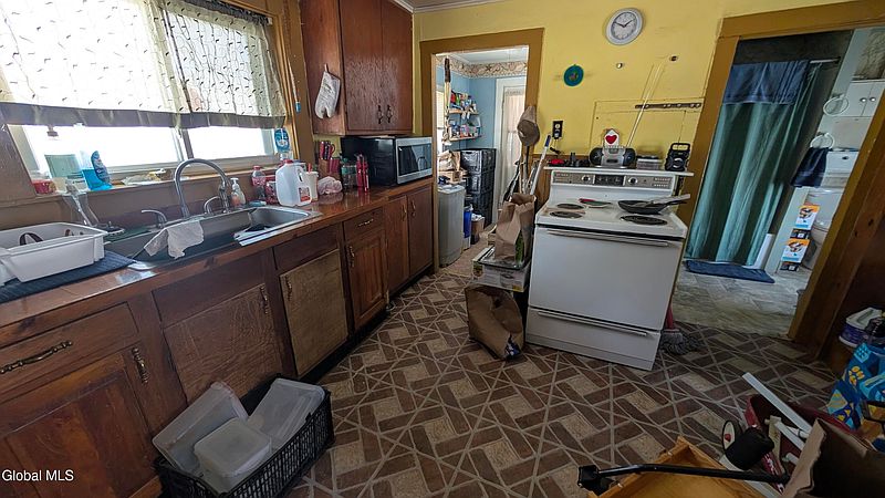 5th image of 44 North Street