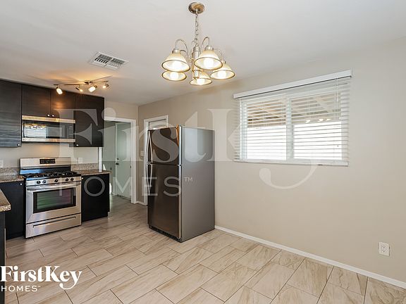5th image of 8722 N 30th Dr