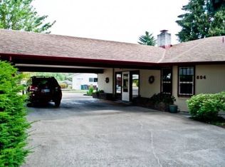894 NE 5th Dr, Hillsboro, OR