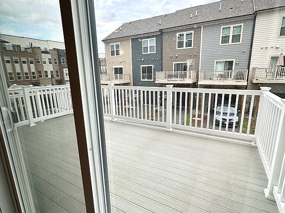 4th image of 130 Rubens Dr