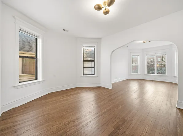 4023 N Greenview Ave, Chicago, IL