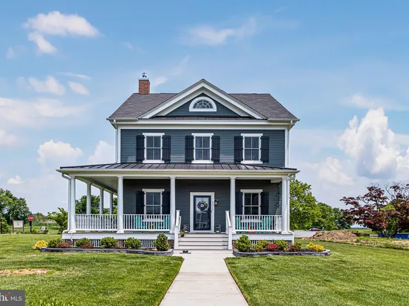 1316 Officers Row, Delaware City, DE 19706