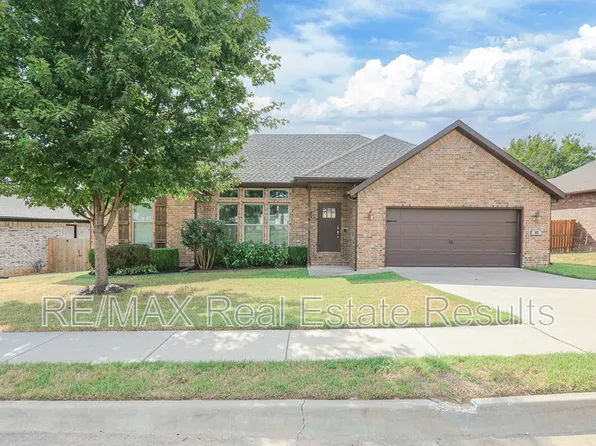 957 Piper St, Cave Springs, AR 72718