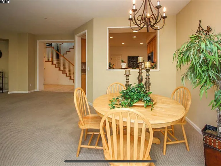 5728 Old Westbury Way — Photo 14