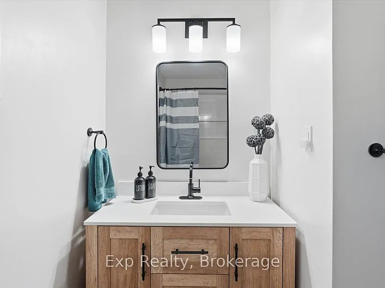 48 Melrose Cres — Photo 21