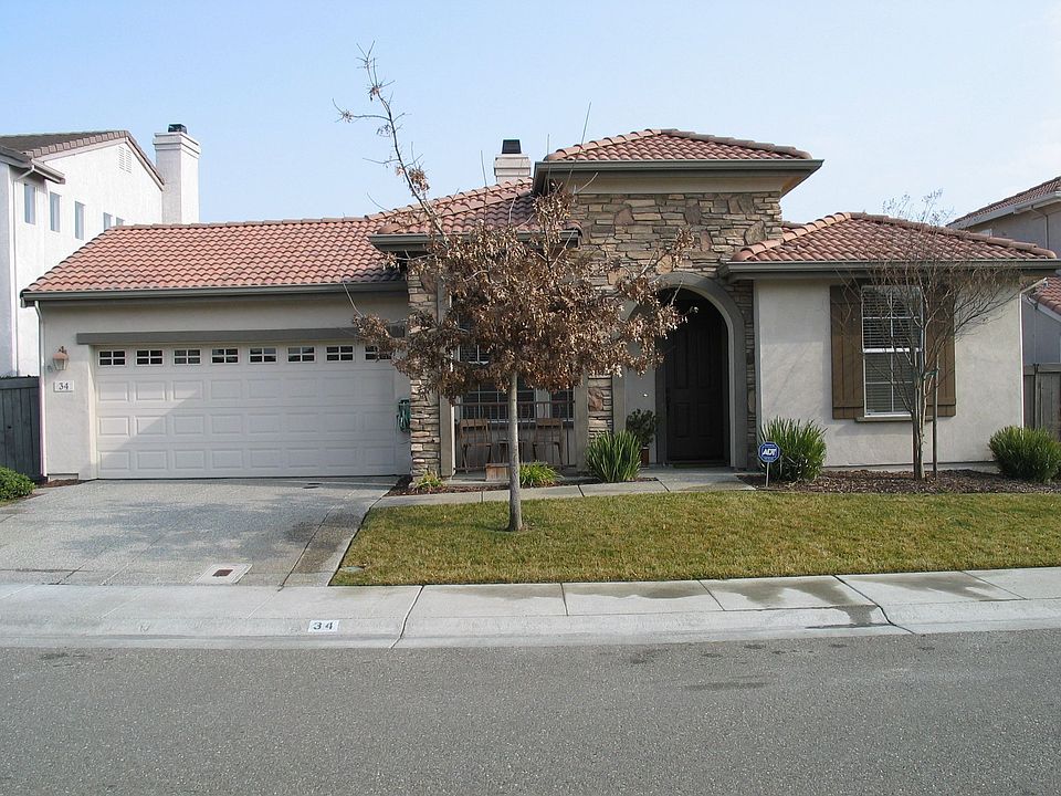 2nd image of 34 Bascom Ct