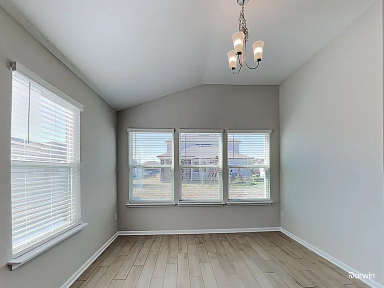 15662 Chir Pine Dr — Photo 10