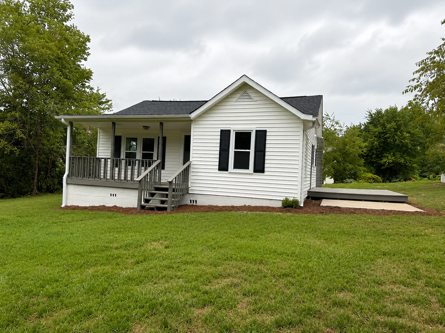 3 bed, 1900 sqft, $1,400 — Photo 3