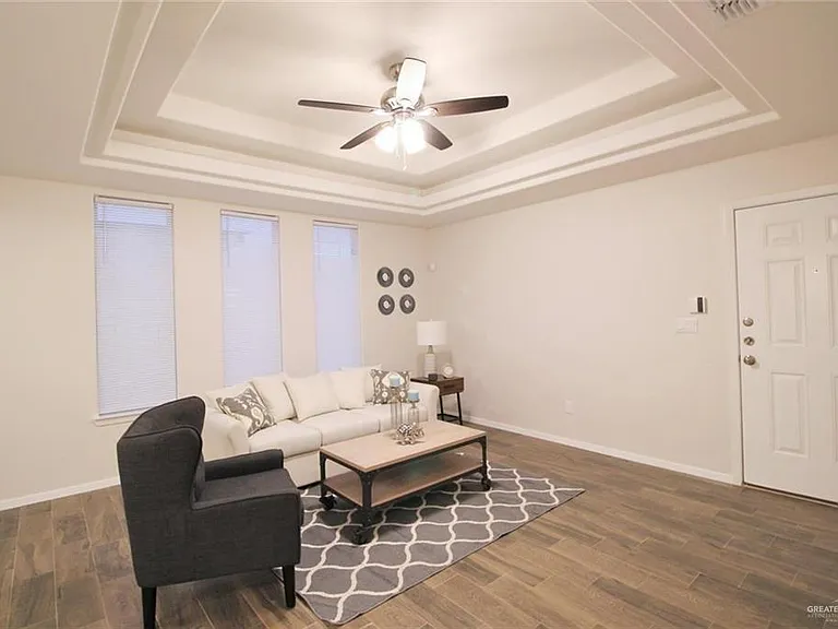 2013 Canyon Dr #1 — Photo 4