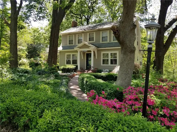 4834 Greenway Dr, Kansas City, MO 64129
