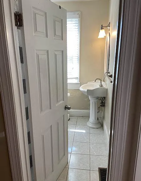 1311 Florida Ave NE — Photo 10