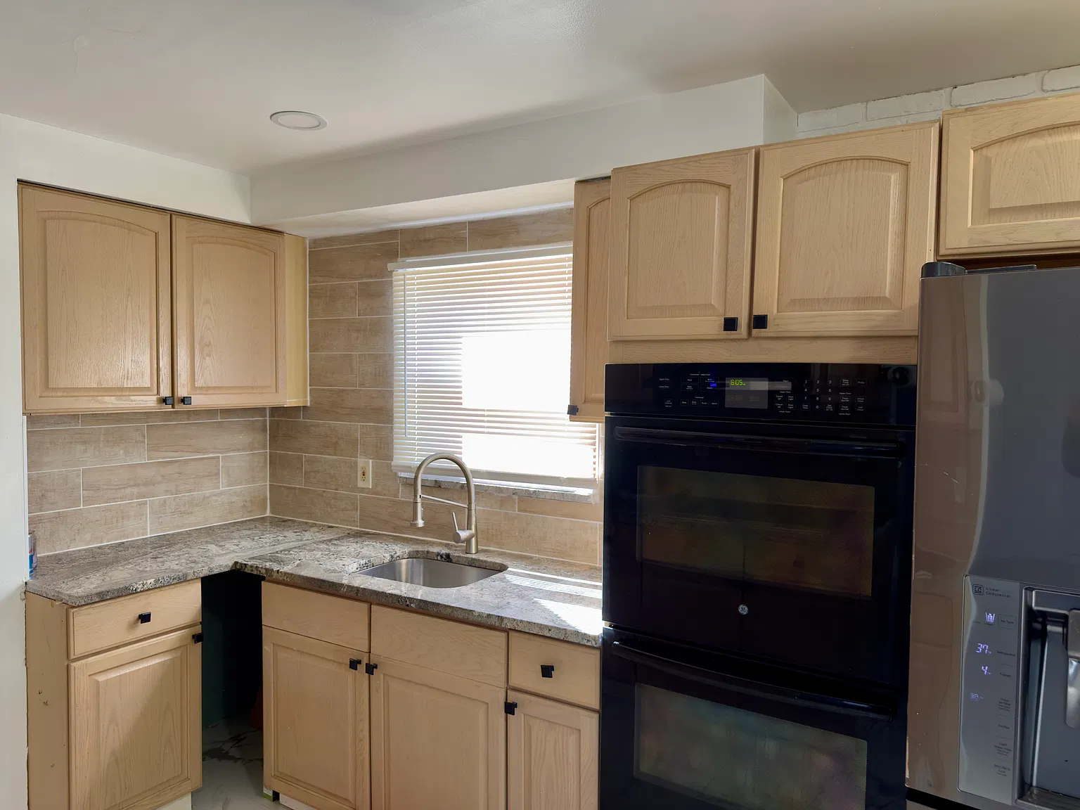 3 bed, 1600 sqft, $2,000 — Photo 4